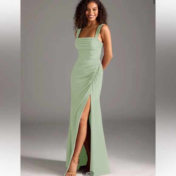 Azazie Dresses & Skirts - Azazie Jesaphine chiffon dress